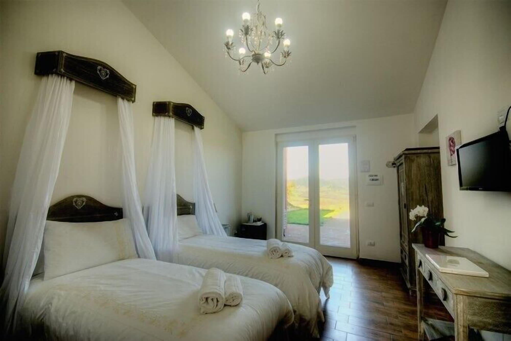 Pietriccio Rosso Hotel La Campigliola Ngoại thất bức ảnh
